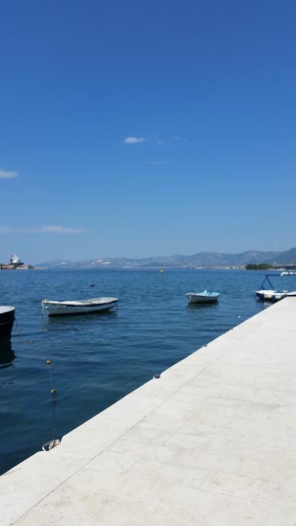 Apartments Mali Raj Vranjic Esterno foto