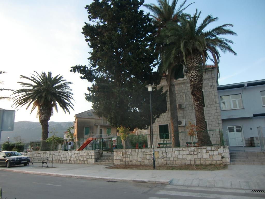 Apartments Mali Raj Vranjic Esterno foto