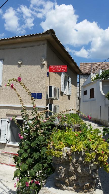 Apartments Mali Raj Vranjic Camera foto