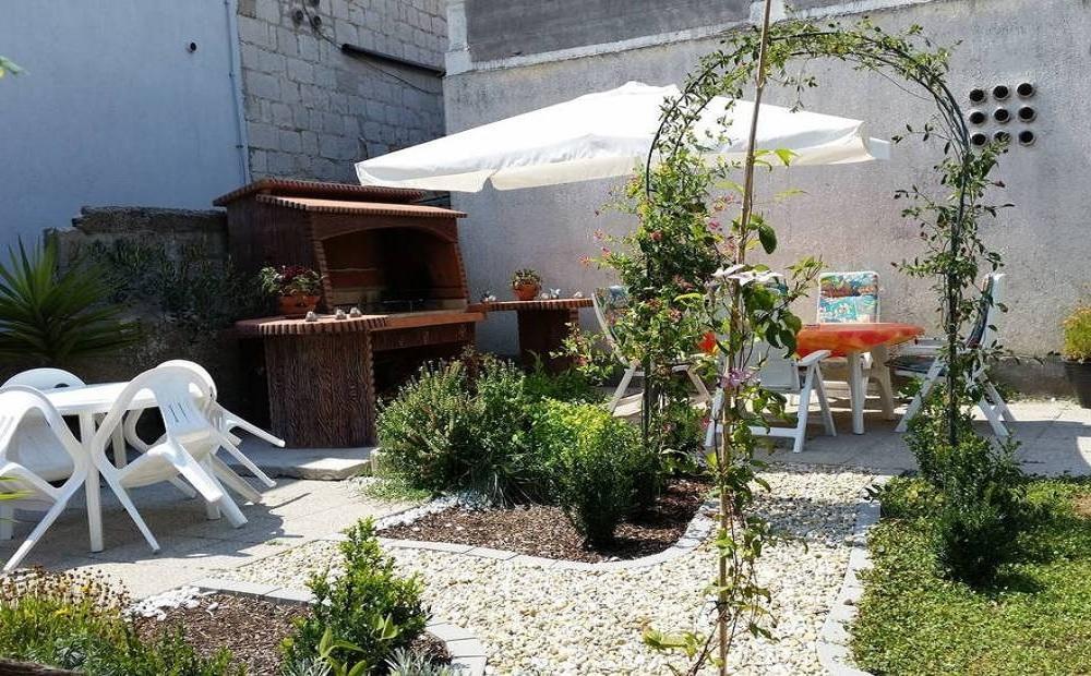 Apartments Mali Raj Vranjic Esterno foto