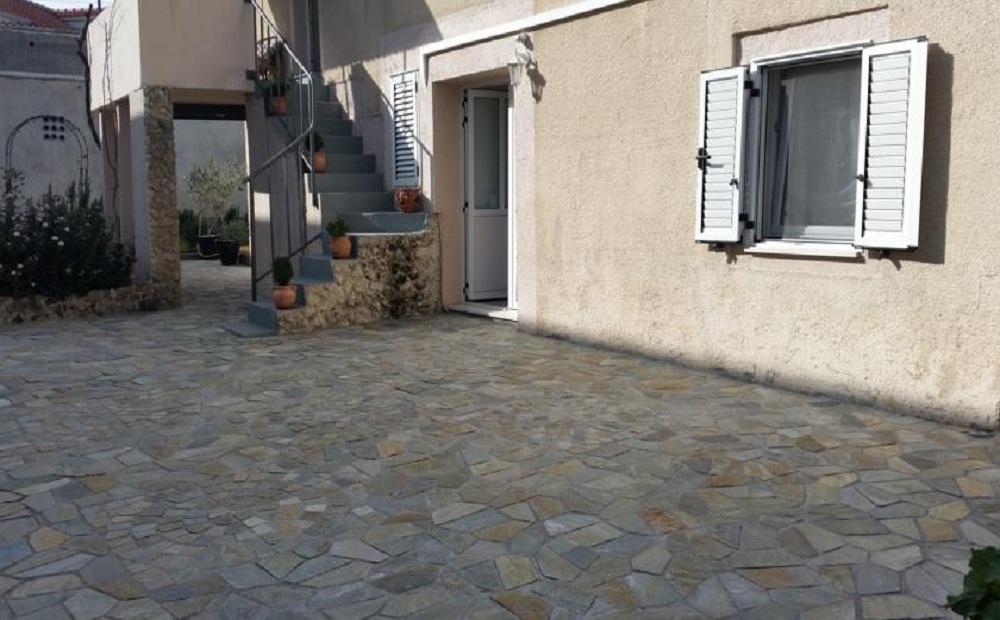 Apartments Mali Raj Vranjic Esterno foto
